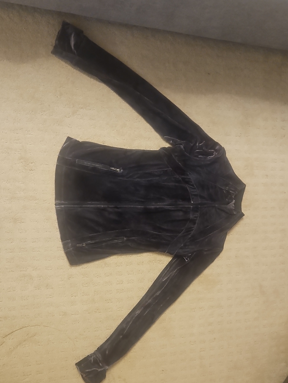 Lululemon Size 2 Women's Black Velvet Zip-Front Leather-Style Jacket